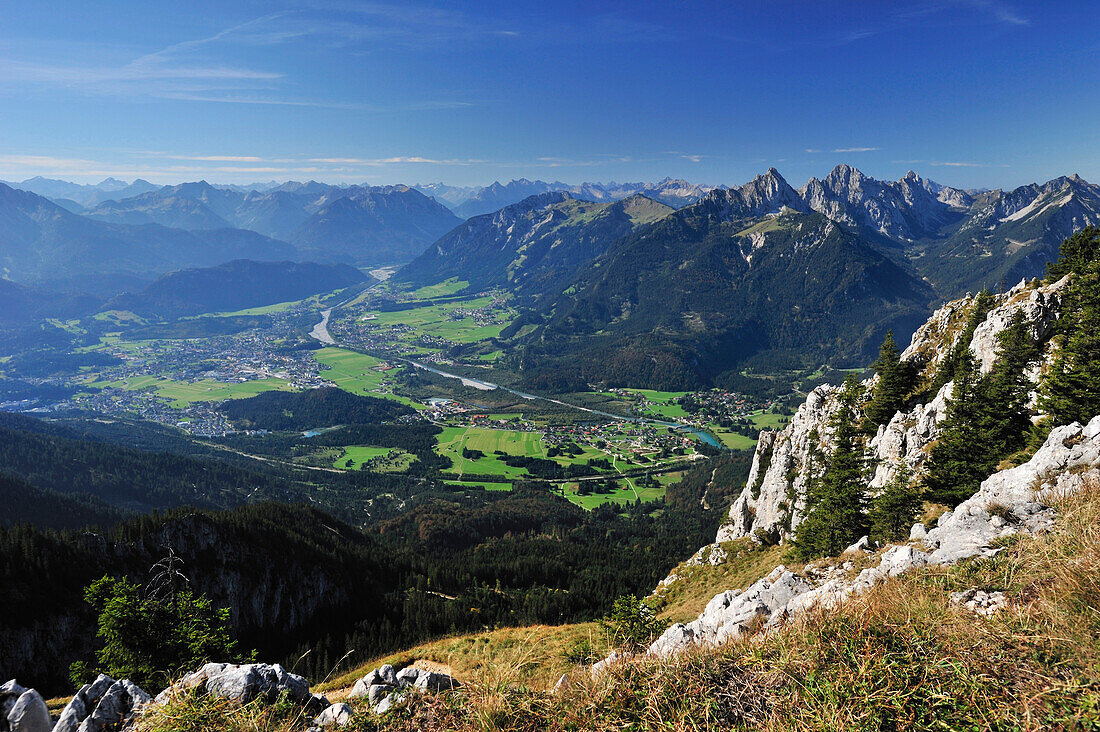 Blick vom Säuling auf Lechtal und Tannheimer Berge, Ammergauer Alpen, Oberallgäu, Bayern, Deutschland