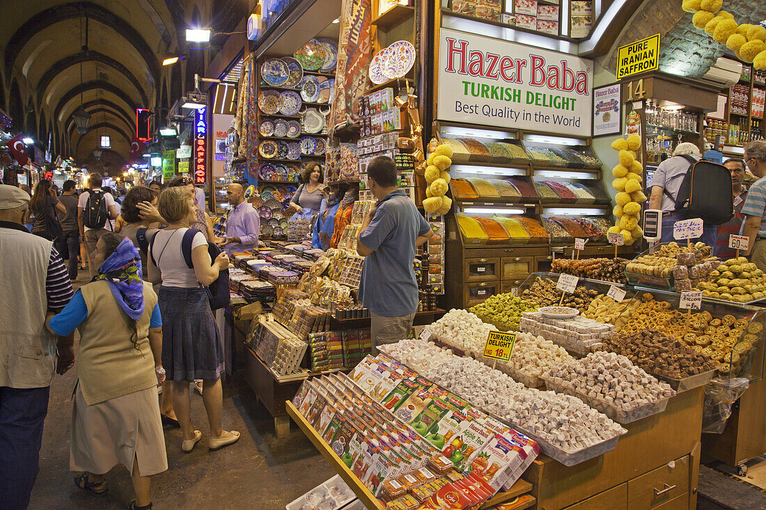 People at Egyptian Bazaar, Misir Carsisi, Istanbul, Turkey, Europe