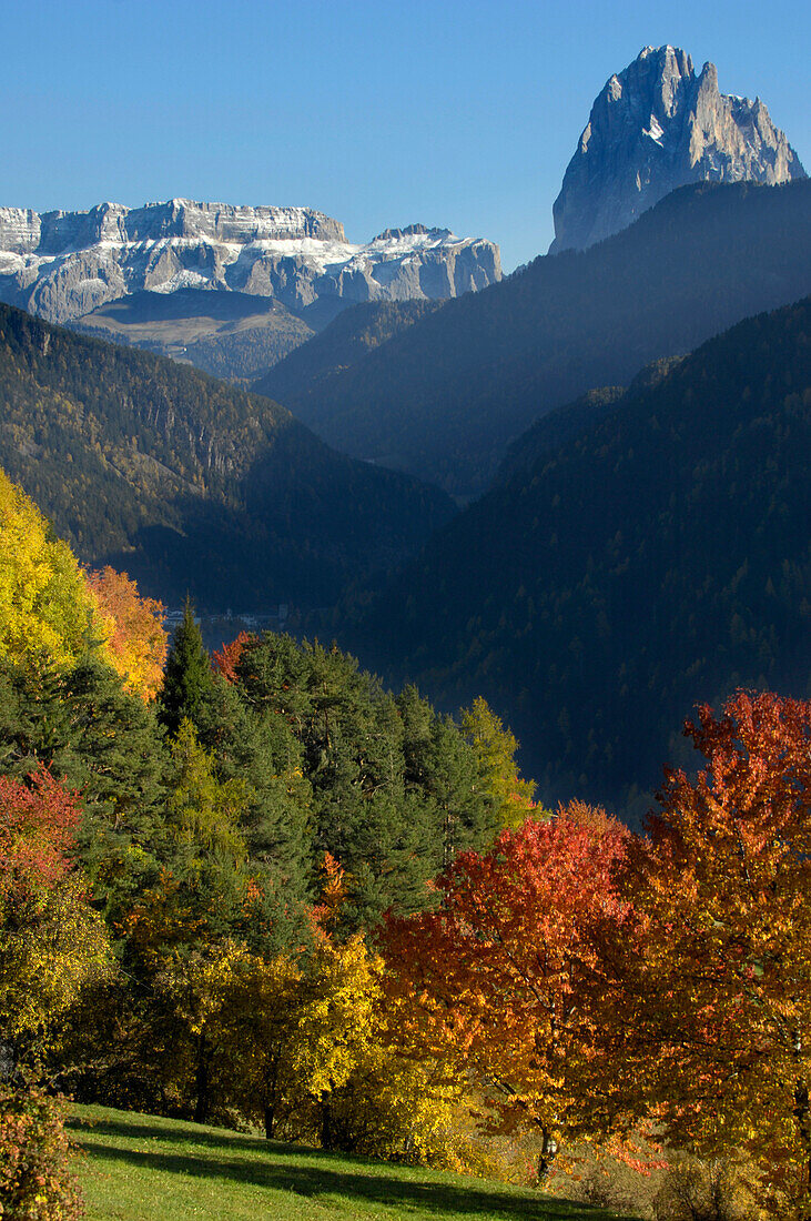 Herbst in den Bergen, Lajen, Sellastock, Dolomiten, Südtirol, Trentino-Alto Adige, Italien