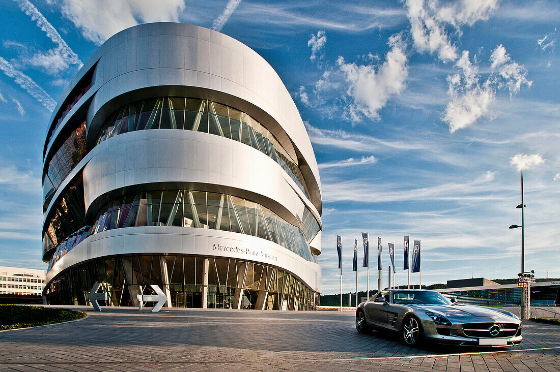 Mercedes Benz Museum in Stuttgart, Baden-Württemberg, Deutschland