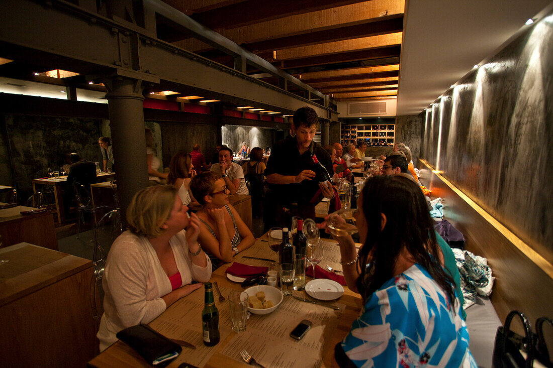 Gäste im Restaurant Carne SA, Kapstadt, Westkap, Südafrika