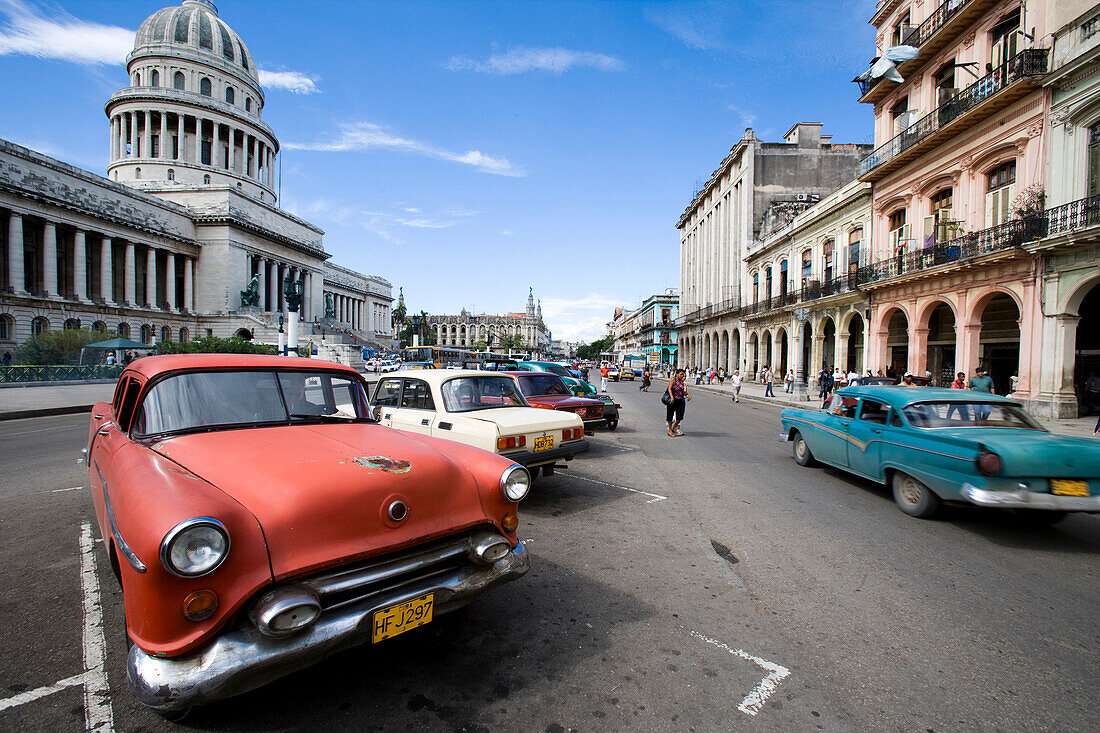 Old American cars parked in street, Havana, Cuba