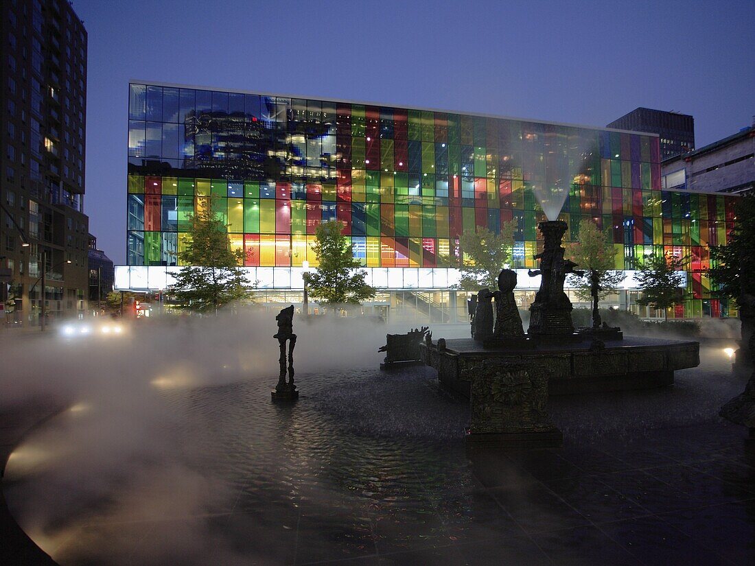 Canada, Quebec, Montreal, Square Jean Paul Riopelle, Palais des Congrés