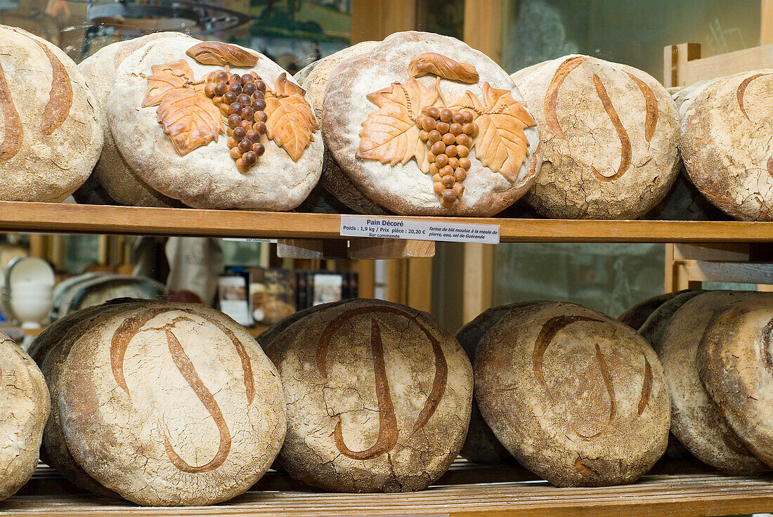France, Paris, 6th arrondissement, Poilane bakery, 'Cherche midi' street, large round bread