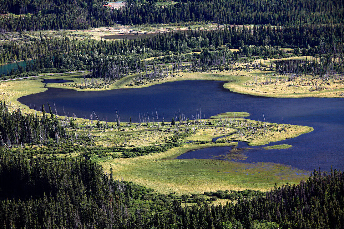 Canada, Alberta, Banff National Park, Vermilion Lakes