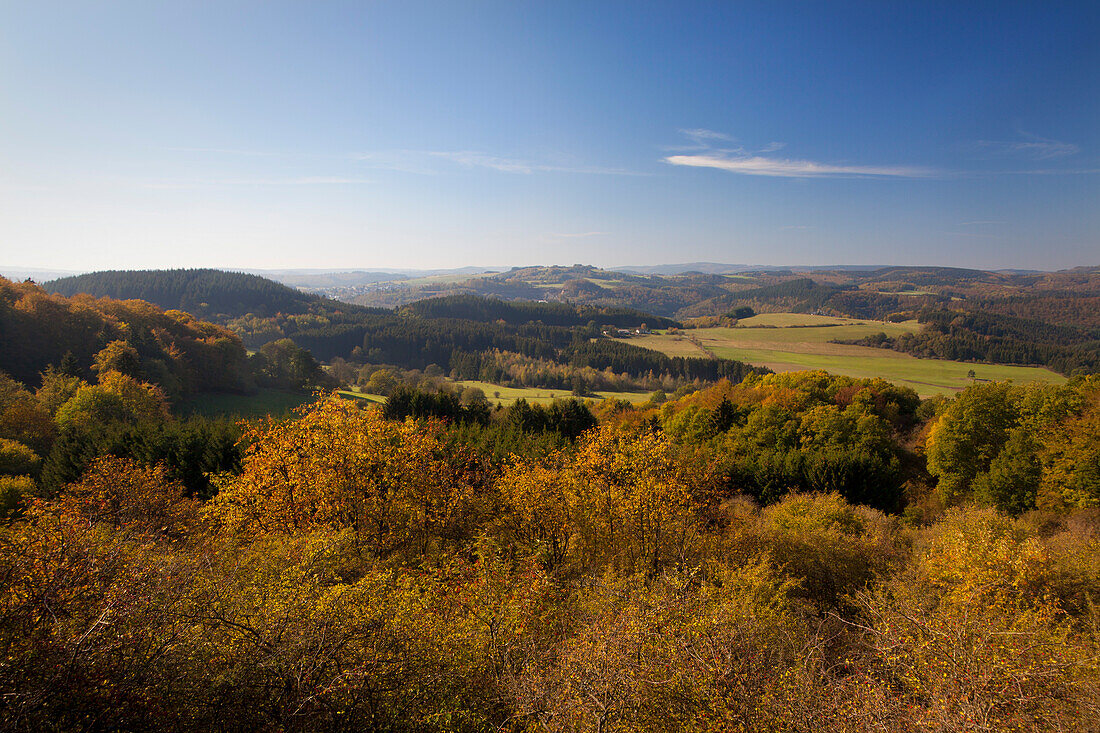 View from Eifelsteig hiking trail over the hills of the Eifel, near Daun, Eifel, Rhineland-Palatinate, Germany, Europe