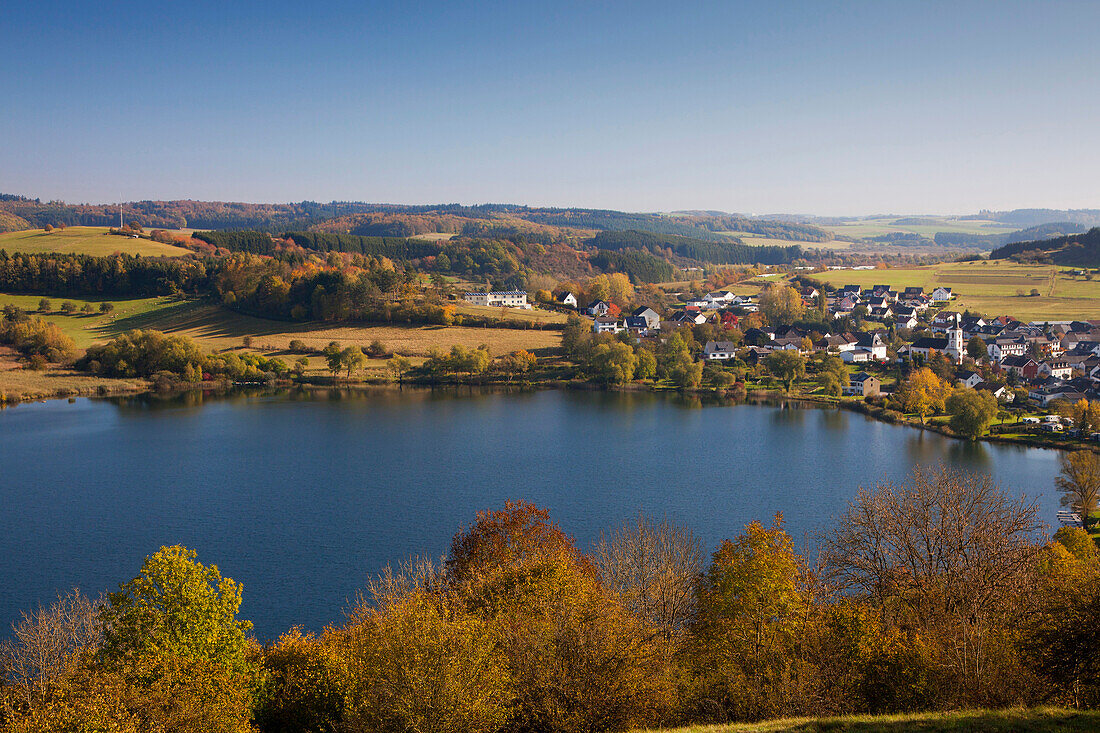View over Schalkenmehren Maar in autumn, near Daun, Eifel, Rhineland-Palatinate, Germany, Europe