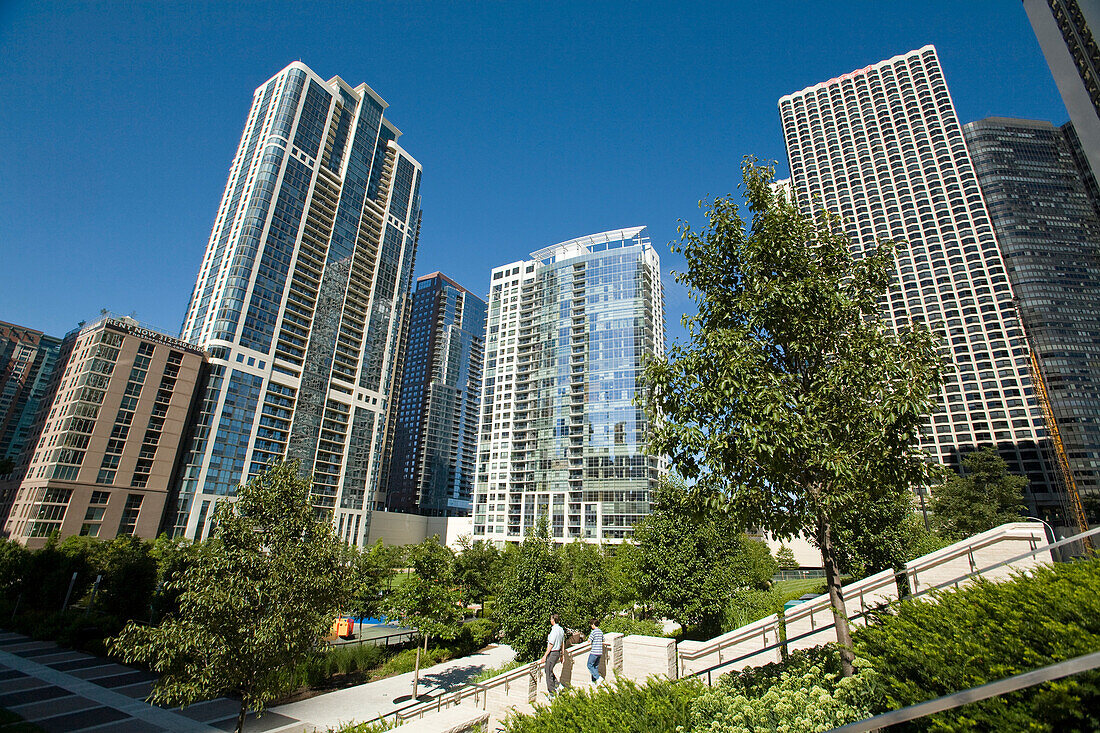 Residential buildings with park, Chicago, Illinois, USA