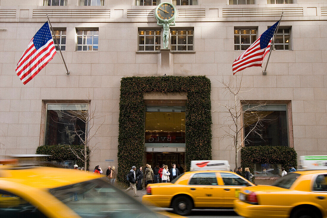 Tiffany & Co, 5th Avenue, New York City, USA
