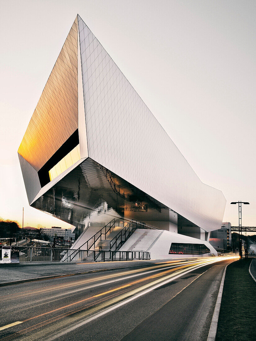 New Zuffenhausen Museum in the evening light, Zuffenhausen, Stuttgart, Baden-Wuerttemberg, Germany