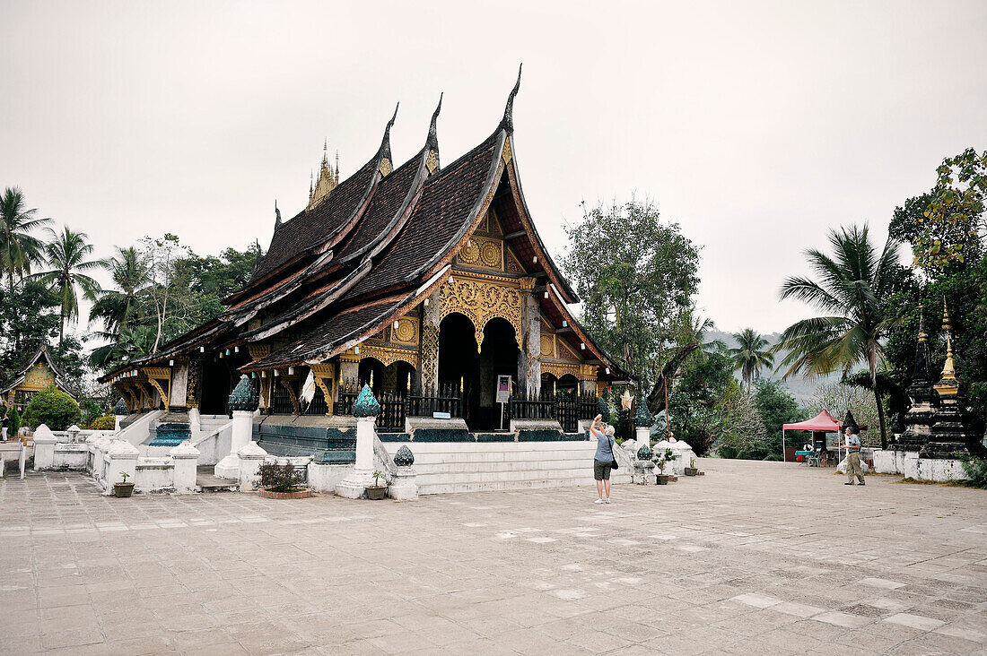 Vat Xieng Thong temple, buddhist architecture, Luang Prabang, Laos