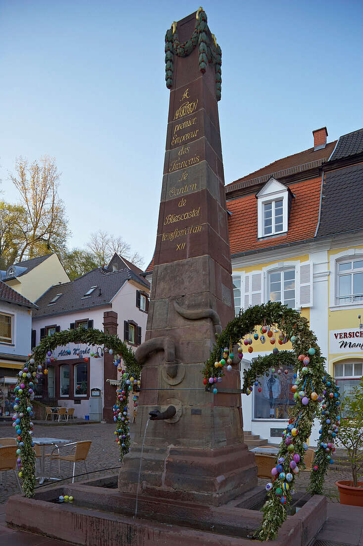 Well with Easter decorations at the Alter Markt at Blieskastel, Bliesgau, Saarland, Germany, Europe