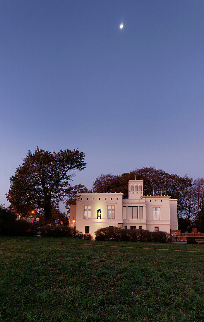 Villa Schoeningen, German German Museum, Berliner Strasse 86, Berlin suburb, Potsdam, Brandenburg, Germany