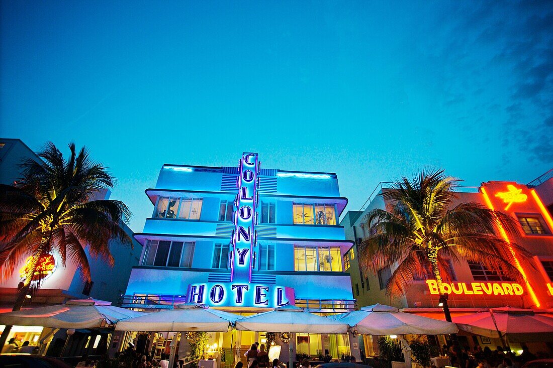 Colony Hotel, Ocean Drive, South Beach, Art deco district, Miami beach, Florida, USA