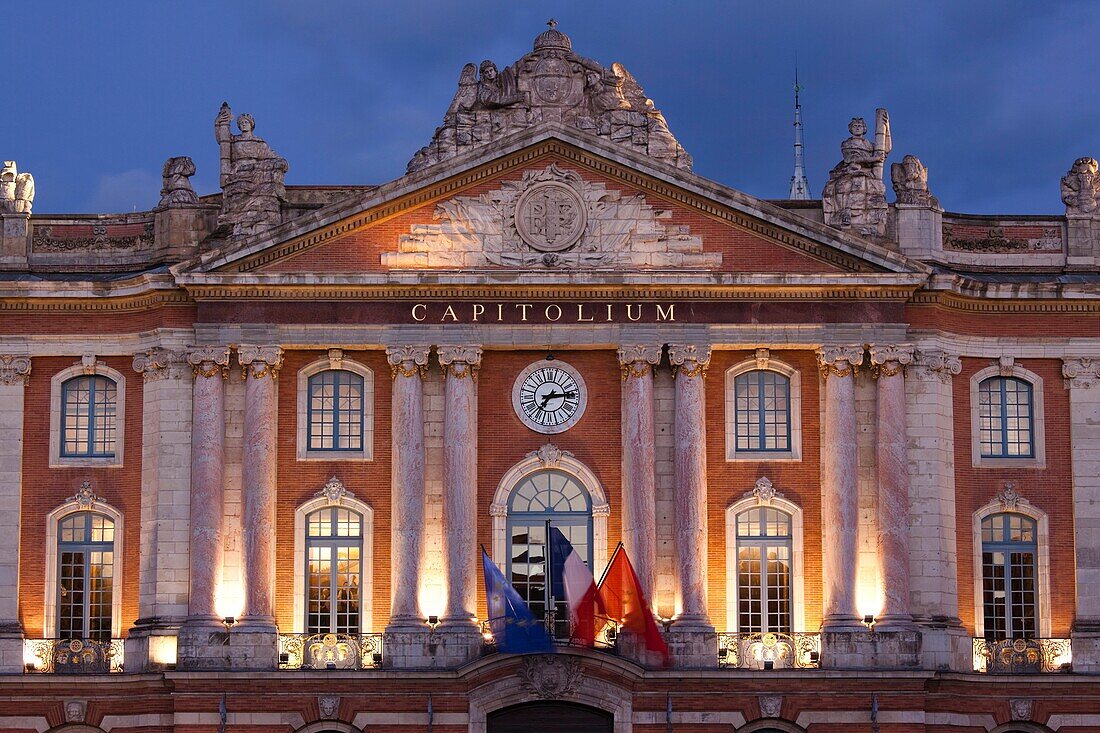 France, Midi-Pyrenees Region, Haute-Garonne Department, Toulouse, Place du Capitole, town hall, evening