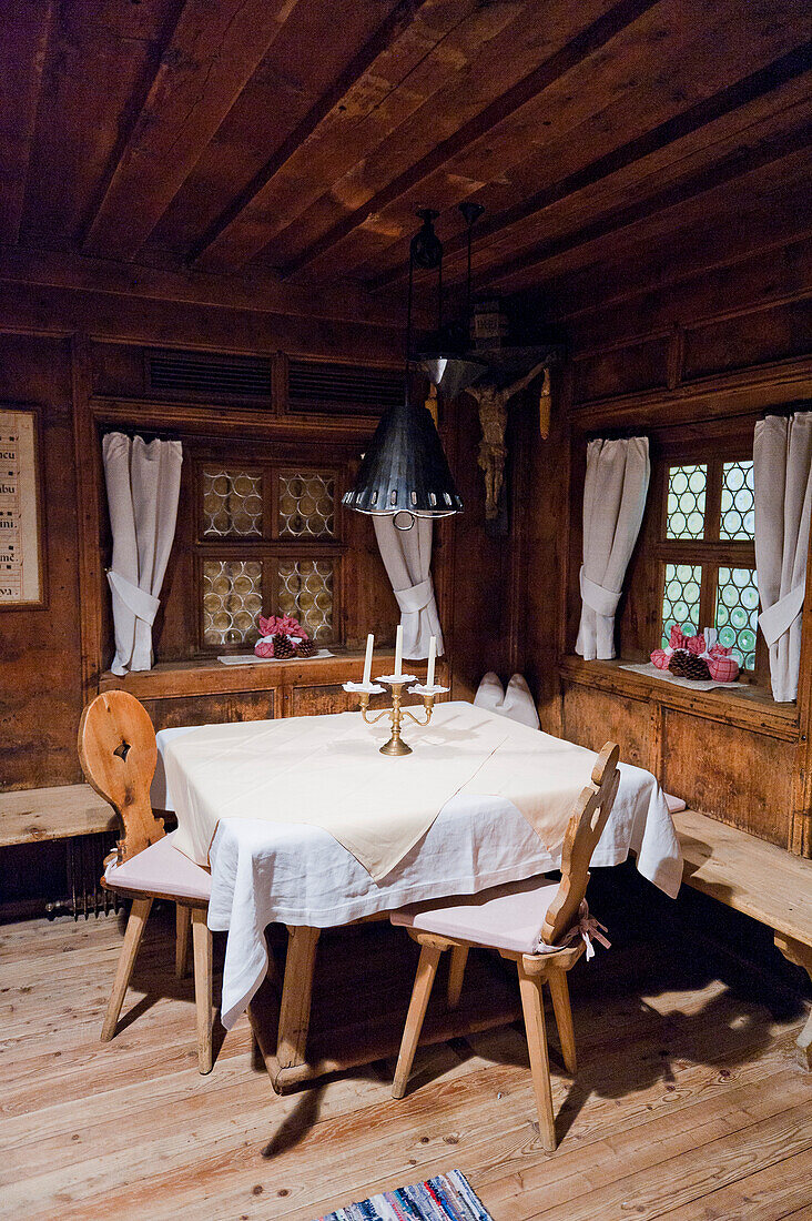 Stube in einem Bauernhaus, Südtirol, Italien