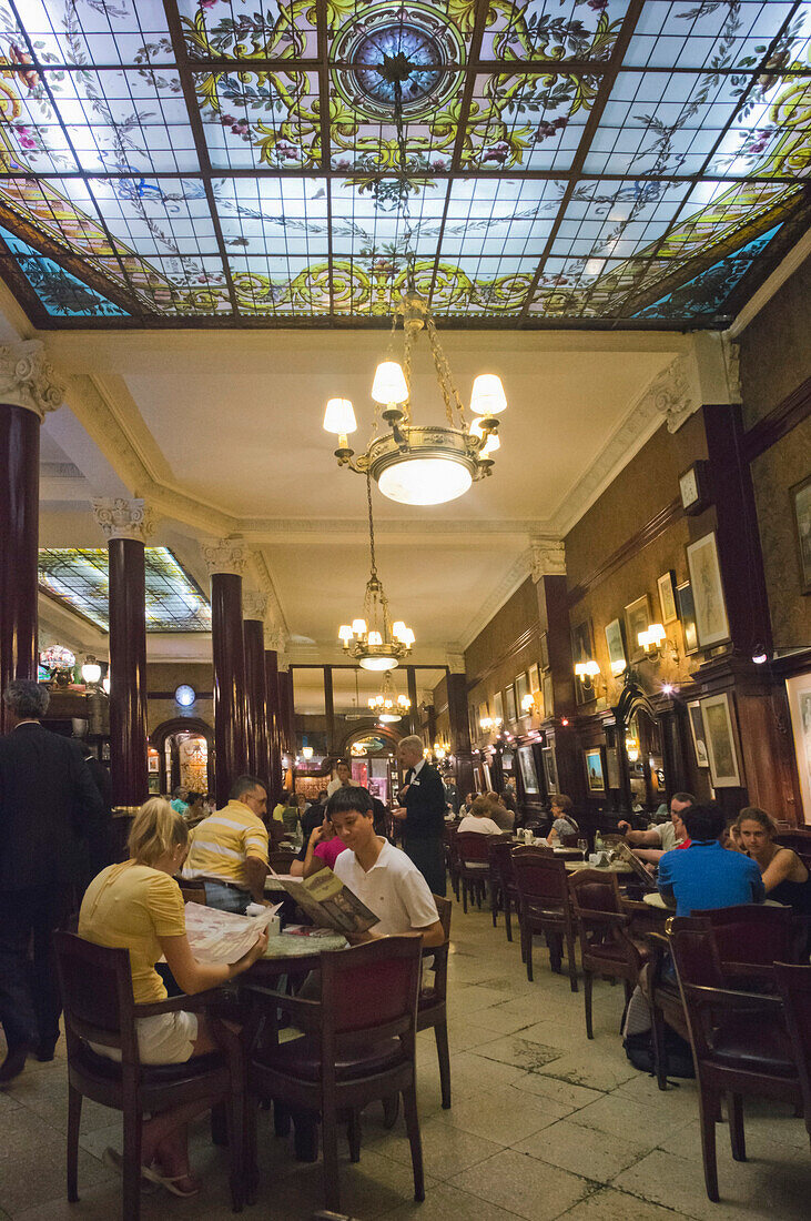 Café Tortoni in der Avenida de Mayo seit 1958, Buenos Aires, Argentinien