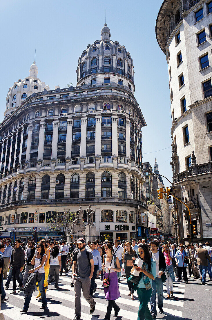 Pedestrians, Avenida de Florida, downtown, Buenos Aires, Argentina