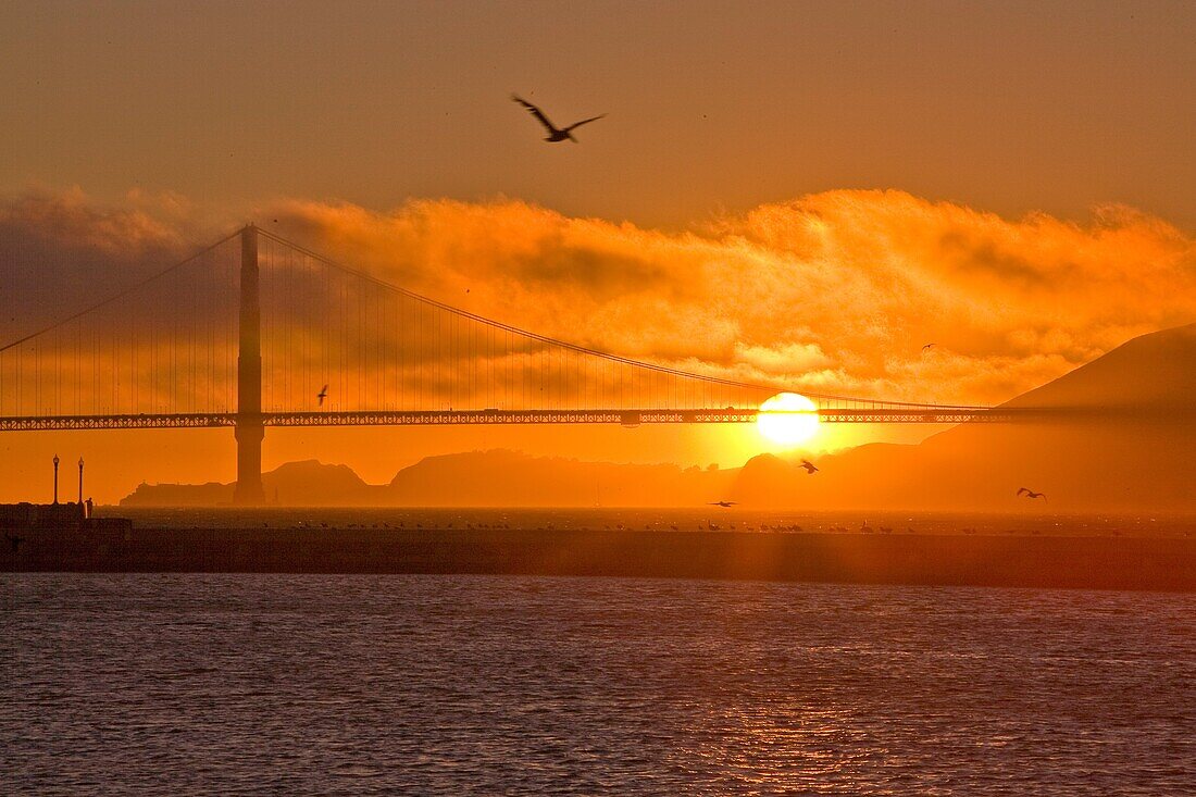 San Francisco, California, Sunset-twilight from From Pier 40, USA