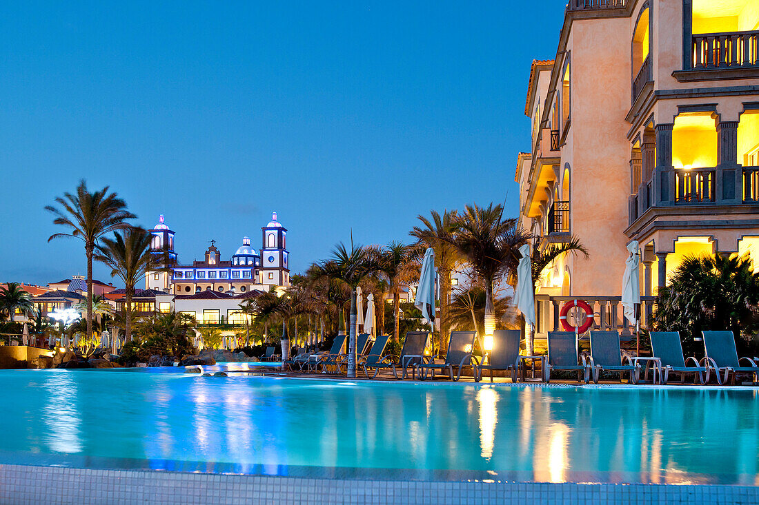 Hotel Villa del Conde mit Pool am Abend, Meloneras, Maspalomas, Gran Canaria, Kanarische Inseln, Spanien, Europa