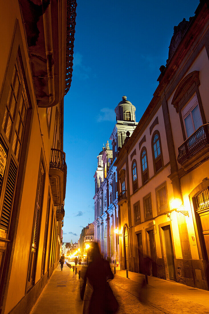 Die Kathedrale Santa Ana in der Altstadt am Abend, Vegueta, Las Palmas, Gran Canaria, Kanarische Inseln, Spanien, Europa
