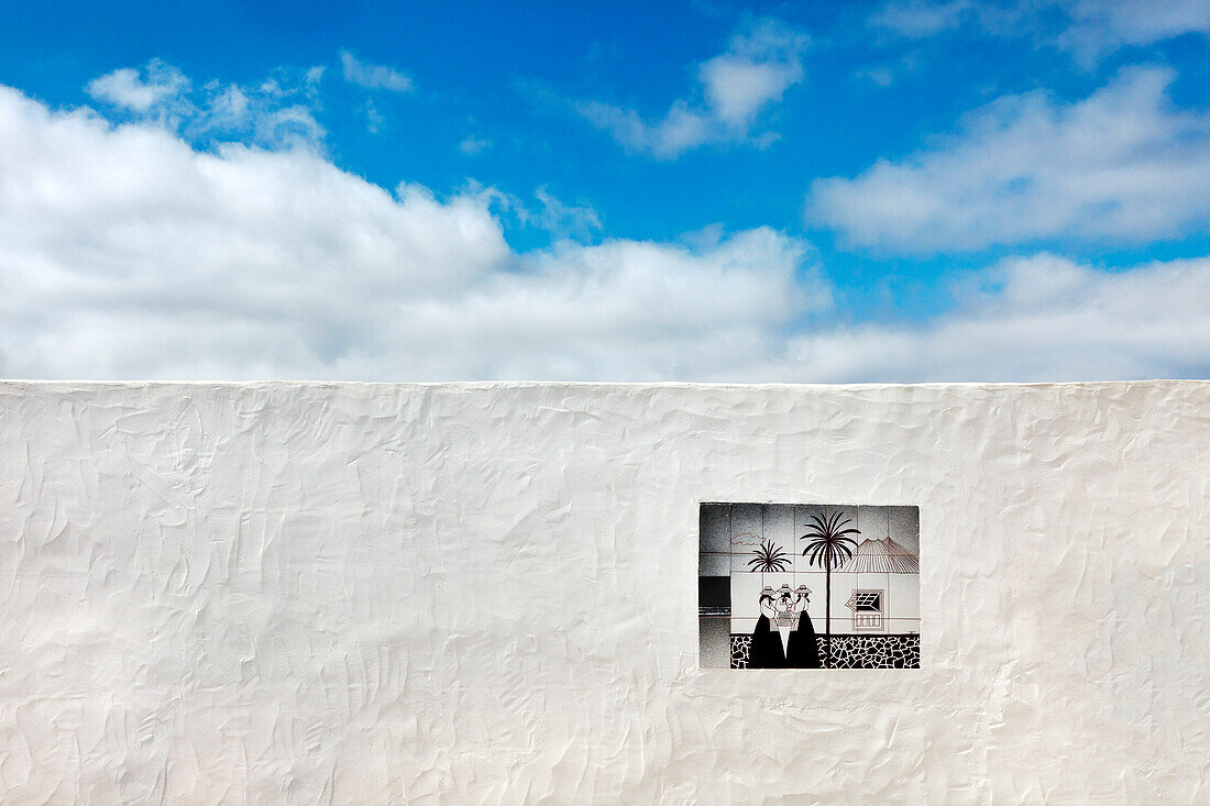 Kachelbild auf einer Mauer, Lanzarote, Kanarische Inseln, Spanien, Europa