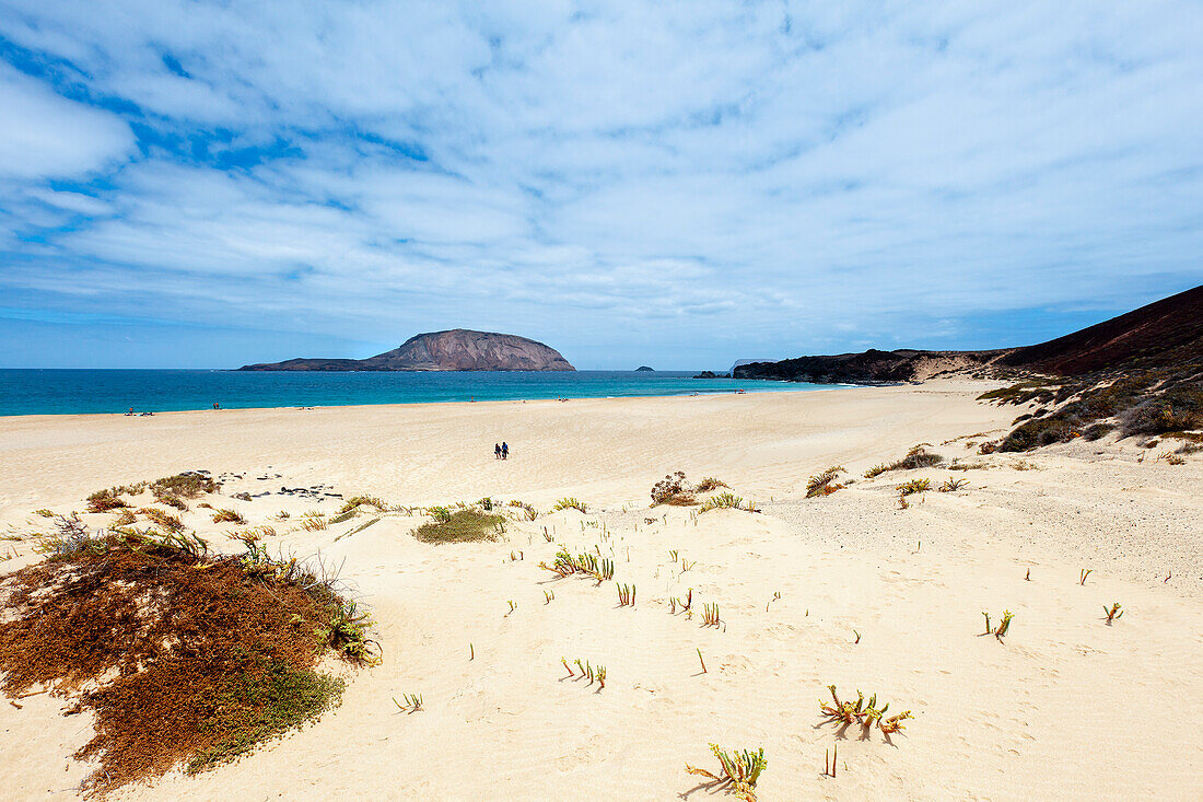 Beach under clouded sky, Playa de las Conchas, Island La Graciosa, Lanzarote, Canary Islands, Spain, Europe