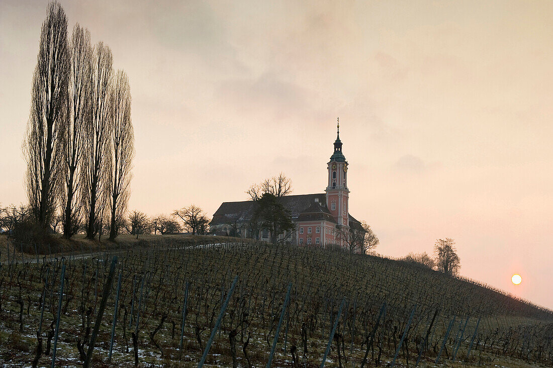 Klosterkirche Birnau in der Morgendämmerung, nahe Überlingen, Bodensee, Baden-Württemberg, Deutschland