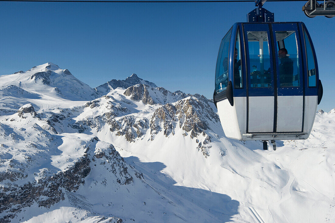 Cable car, Tignes, Val d Isere, Savoie department, Rhone-Alpes, France