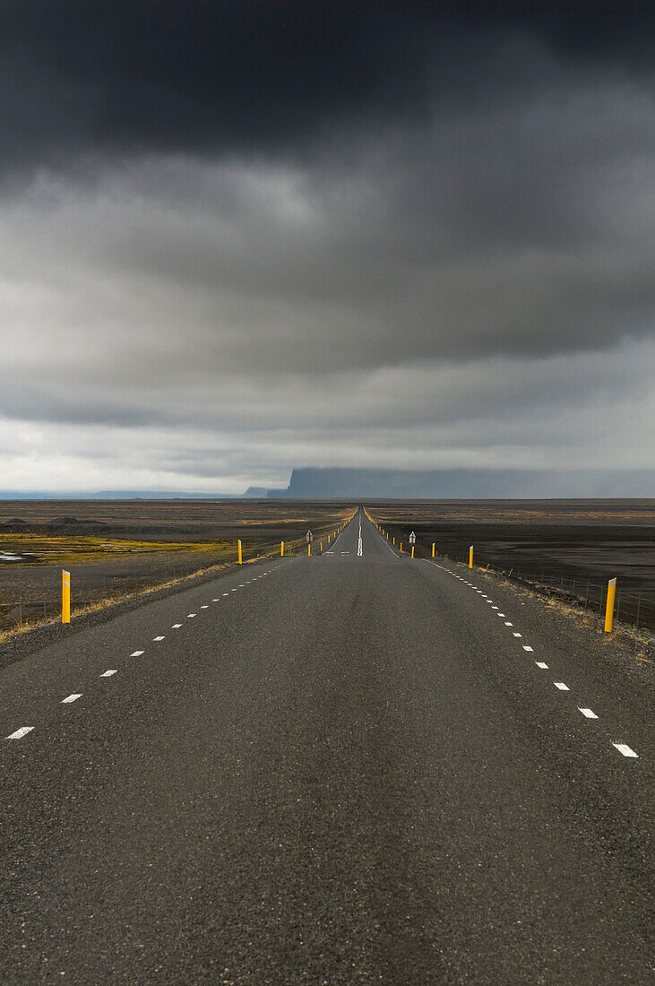Straße nach Jökulsarlon, Island, Skandinavien