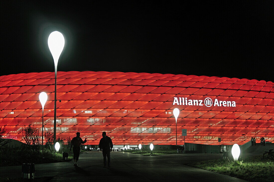 Allianz Arena bei Nacht, München, Oberbayern, Bayern, Deutschland, Europa