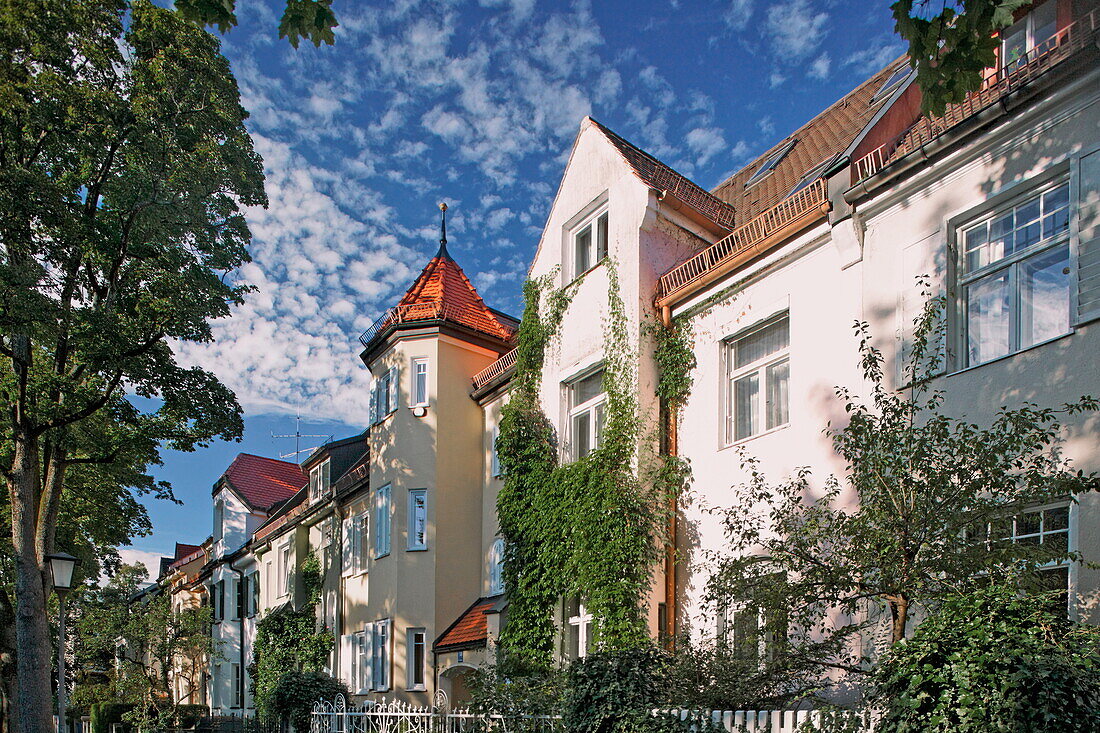 Town houses in the sunlight, Gern, Munich, Upper Bavaria, Bavaria, Germany, Europe