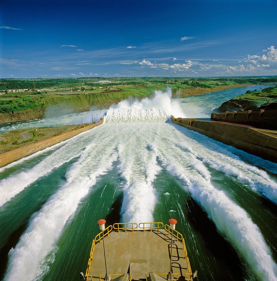 Spillways  Itaipú Dam  Brazil/Paraguay