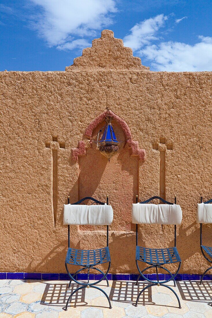 Wall detail at the Hotel Kasbah Asmaa in Midelt, Morocco
