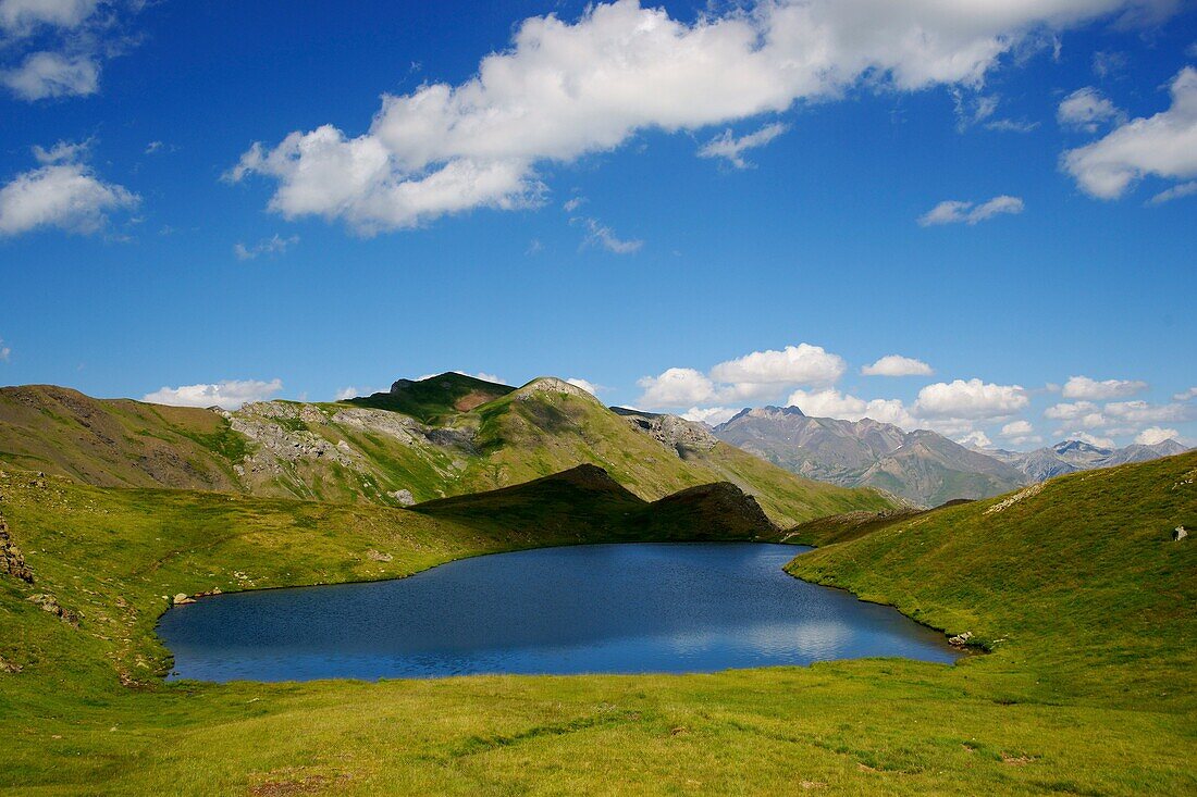 Ibón de la Sierra Izas channel Huesca Pyrenees Pyrenees Mountains Spain