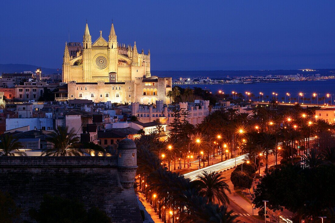 Cathedral of Mallorca, XIII - XX century, Baluard de Sant Pere, Palma, Mallorca, Balearic Islands, Spain