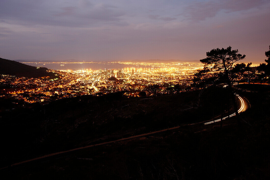 View from the foot of Table Mountain in the evening, Gardens, City Centre, Cape Town, South Africa, Africa