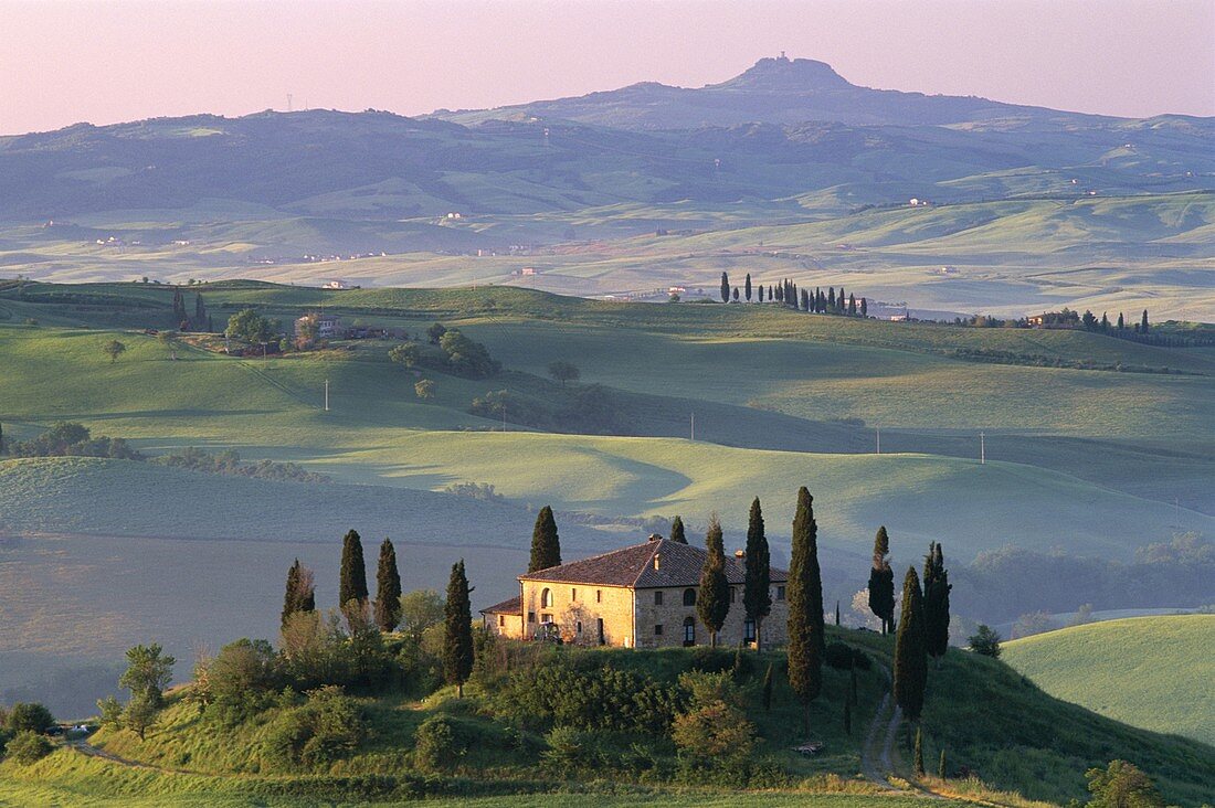Countryside View, Farmhouse, Hills, Italy, Toscana, . Countryside, Farmhouse, Hills, Holiday, Italy, Europe, Landmark, Toscana, Tourism, Travel, Tuscany, Vacation, Val d´orcia, View