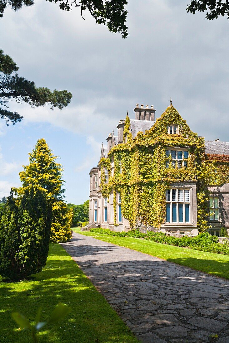 Muckross House and Gardens, Killarney, County Kerry, Ireland, Europe