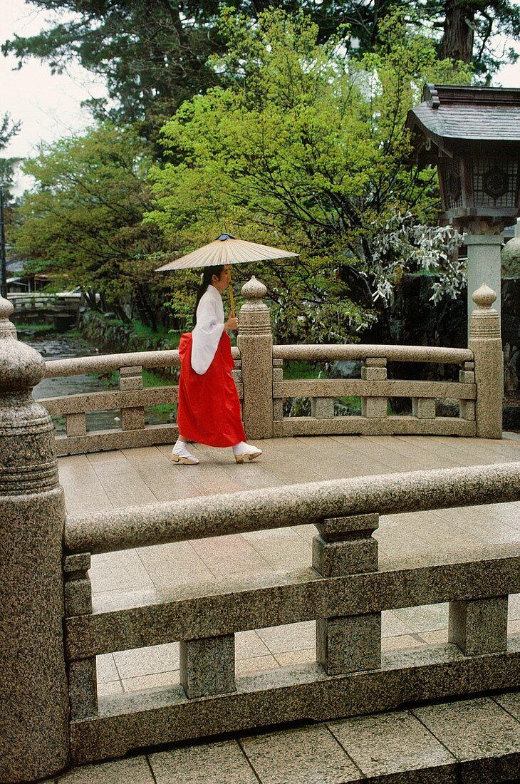 IZUMO TAISHA SHRINE IS JAPAN´S OLDEST SHRINE