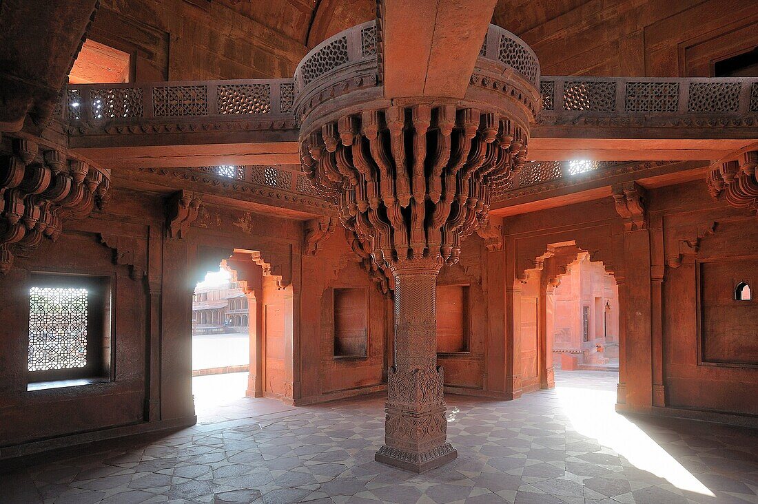India, Uttar Pradesh, World Heritage Site, Fatehpur Sikri, Diwan-i-Khas also called Jewel House