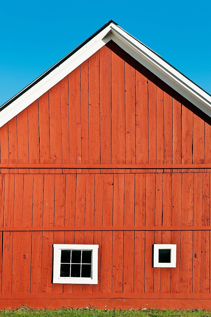 Rustic red barn, Grafton, Vermont, VT, USA