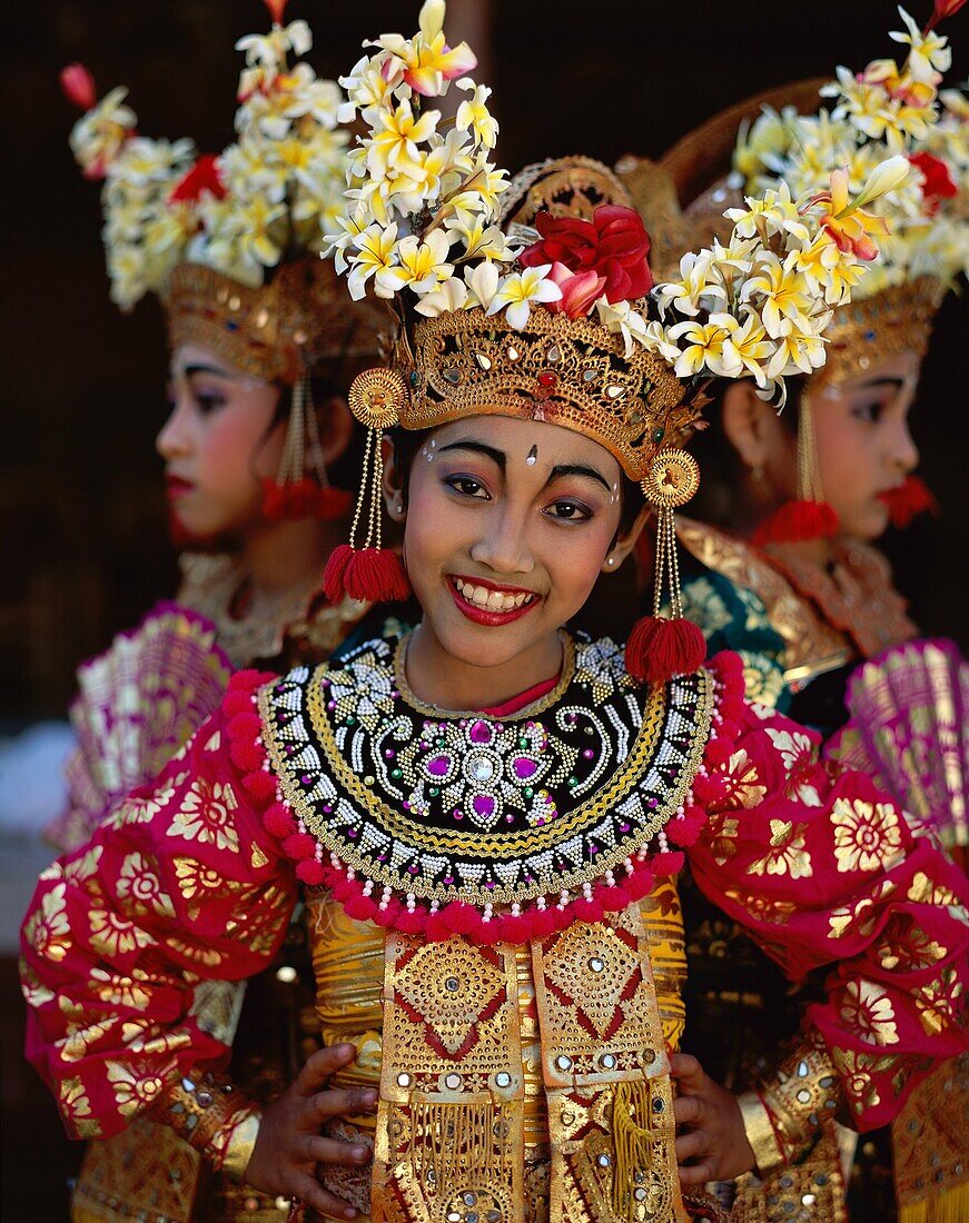 Asia, Asian, Bali, Balinese, costumes, culture, dan. Asia, Asian, Bali, Asia, Balinese, Costumes, Culture, Dance, Dancers, Elaborate, Entertainers, Entertainment, Girls, Headdresses