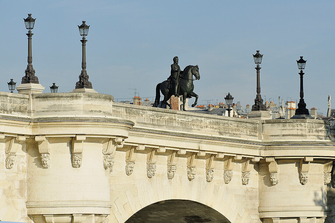 'France, Ile-de-France, Paris, 1st, Bank of the Seine, ''New'' Bridge(Deck)'