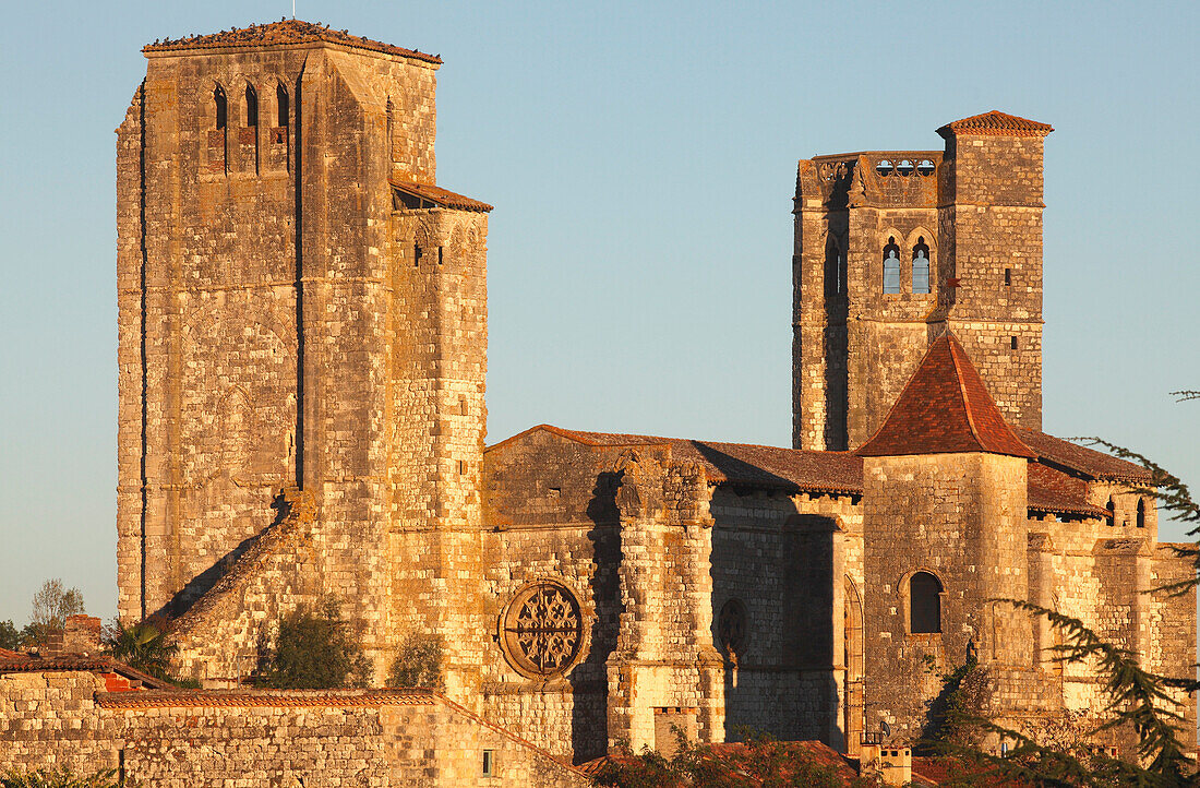 France, Midi-Pyrénées, Gers (32), La Romieu, Saint Pierre colegiate church (Unesco world heritage)