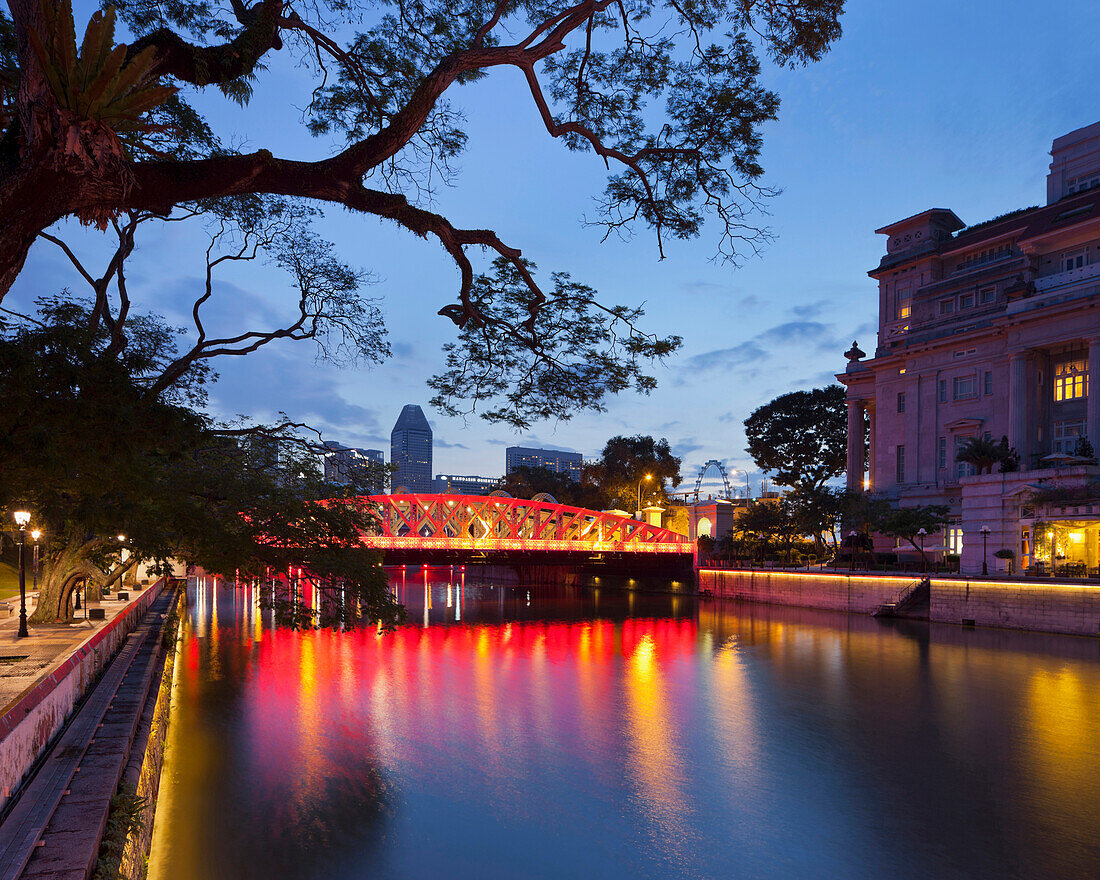 Anderson Bridge with illumintaion,  Marina Bay, Singapore River, Singapore