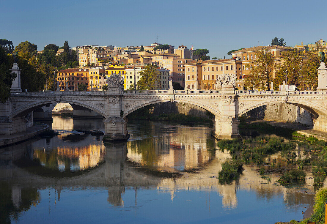 Bridge over the river Tiber, Ponte Vittorio Emanuele II, Tiber, Rome, Lazio, Italy