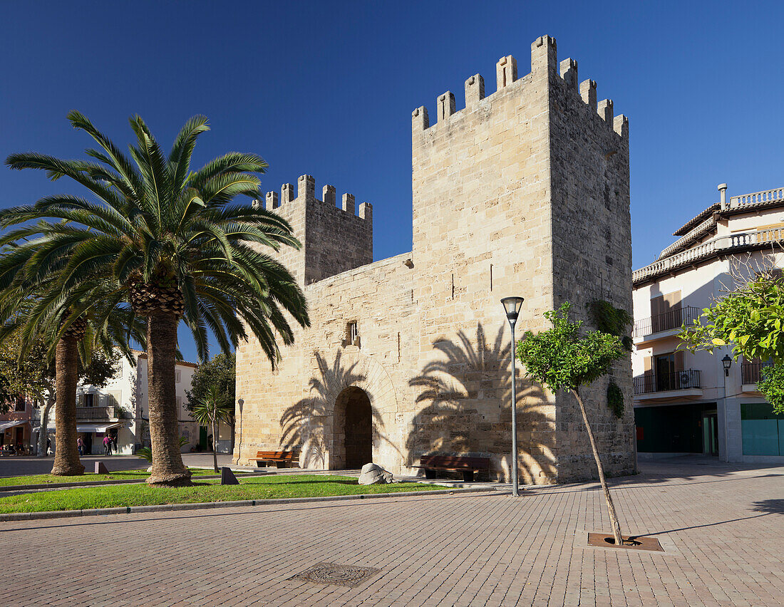 Porta del Moll, Alcudia, Mallorca, Spanien