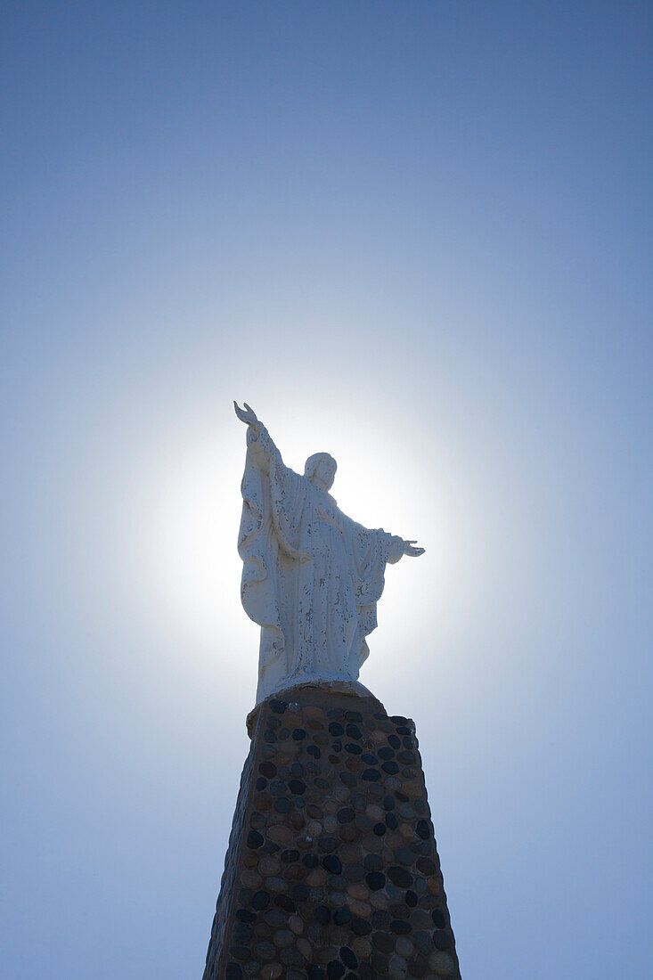 Cristo Redentor Christus Statue am Eingang zum Valdes Nationalpark, nahe Puerto Madryn, Chubut, Patagonien, Argentinien, Südamerika