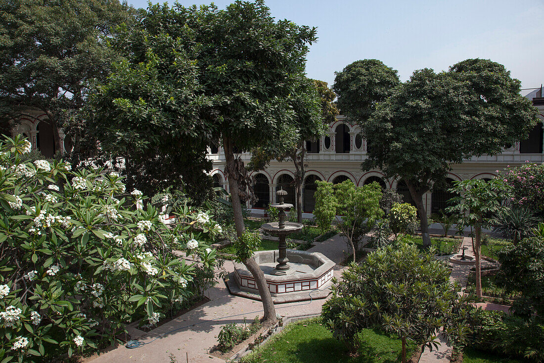 Gartenanlage von Kirche und Kloster San Francisco, Lima, Peru, Südamerika